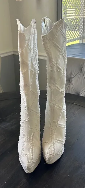 White Frayed Denim Quilted Platform Knee High Boots Pointed Toe Block Heel 8.5 thumbnail 1