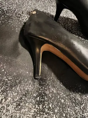 Womens 8. Aldo Black Leather Pointy-Toe Pumps with Gold Heel Zipper thumbnail 9