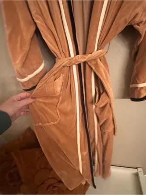 CHRISTIAN DIOR MONSIER Velvet‎ Robe with Contrast Trim thumbnail 2