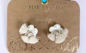 Shiraleah Chicago jewelry - Anthropologie - Fleur stud earrings ivory flower NEW thumbnail 1