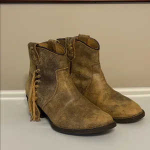 Very Volatile‎ Lookout Fringe Leather Ankle Boots Size 7.5 thumbnail 2