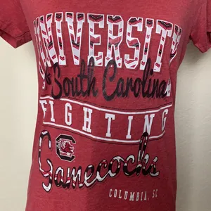 University of South Carolina Fighting Gamecocks V-Neck Tee Size XL (Runs Small) thumbnail 6