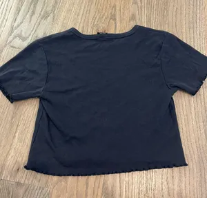 Cropped Tee thumbnail 3