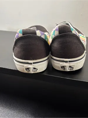 Vans Old Skool checkerboard sneakers, Missy size 6, classic, low top, retro thumbnail 4
