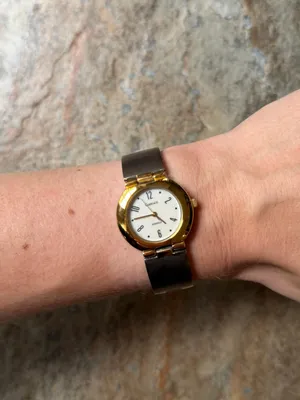 Vintage Carriage by Timex Indiglo Two Tone Watch Silver Gold Women's Extra Links thumbnail 9