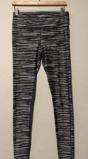 Under Armour Black and Gray Compression Leggings thumbnail 1
