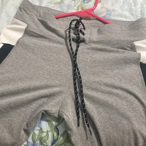 Pink Victoria’s Secret Jogger Sweatpants Women’s Size Medium Gray/Black White thumbnail 7