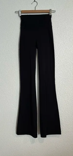 Lululemon Groove Flare Luxtreme Pants thumbnail 4