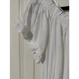 Ocean Drive Off The Shoulder Smocked White Mini Dress Sz Medium Beach Resort thumbnail 4