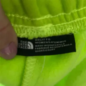 The North Face Women's Half Dome Fleece Shorts XXL Lime Green thumbnail 7
