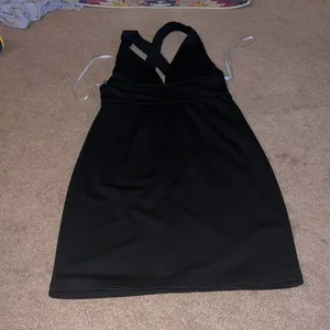 Lovers & friends small black dress‎ thumbnail 2