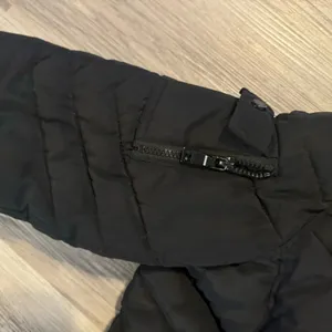 Steve Madden NYC Medium Black Lined and hooded Winter Parka thumbnail 3