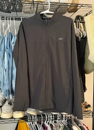 travis mathew windbreaker thumbnail 1