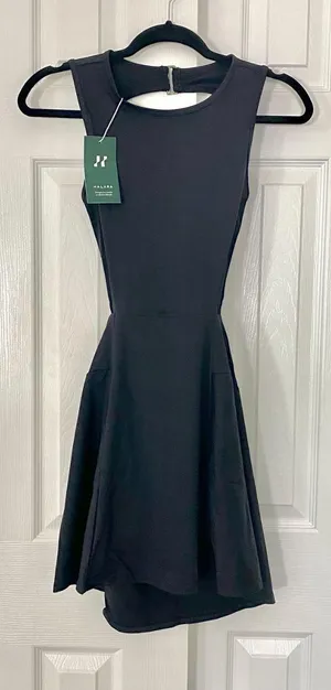 NWT Halara Black Work Out Athleisure Dress Skorts Open Back XS thumbnail 1