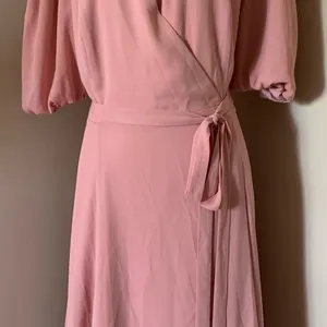 FAME AND PARTNERS Georgette Blush Pink V-Neck Wrap Cocktail‎ Feminine Dress Sz 14 thumbnail 8
