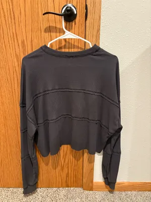 Boutique Cropped Long Sleeve thumbnail 2