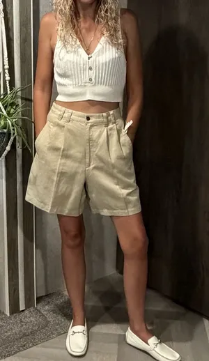 NWT Vintage 90's Bugle Boy‎ High-Waist Pleated Women's Shorts in Tan Size 4 thumbnail 1