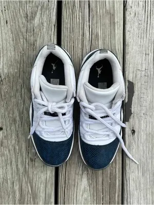 Jordan 11 Retro Low GS 'Navy Snakeskin' 2019 Size 4.5y Women’s Size 6 thumbnail 4
