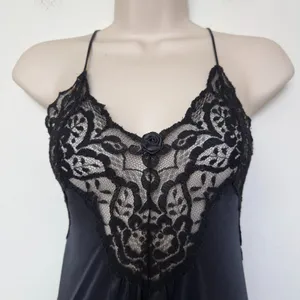 Val‎ Mode Womens Nightgown Medium Black Lace Trim Rose Accent Midi Slip Dress thumbnail 2