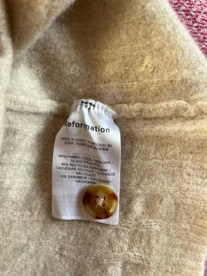 Reformation Recycle Cashmere Cardigan Women Size S, V Neck Beige Cable Cropped thumbnail 5