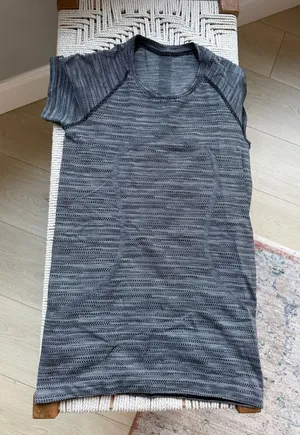 Lululemon Swiftly Tech Short Sleeve thumbnail 1