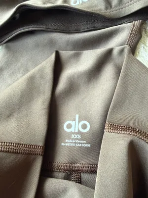 Alo Yoga Set thumbnail 2