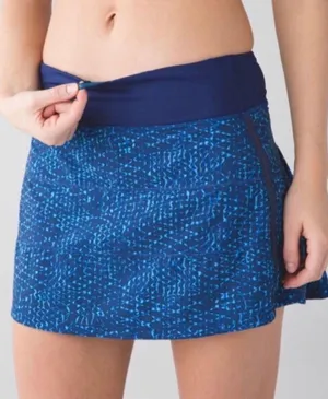 Run Pace Rival Skirt in Elegant Samba Snake Kayak Blue Size 4 Reg thumbnail 1