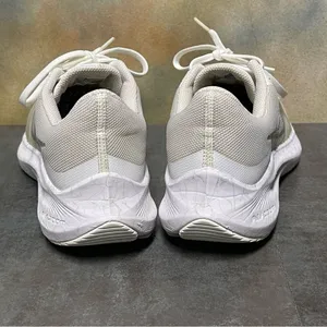 Nike Zoom Winflo 8 CW3421-104 Women's White Metallic Silver Running Shoes Size 8 thumbnail 6