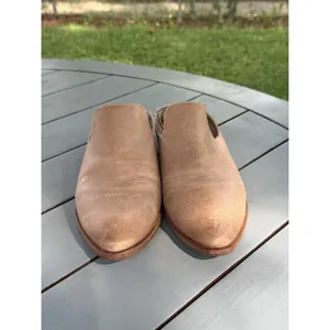 Frye Ray Leather Mules Womens Size 9.5 M Tan Natural Slip On Clogs Flat Shoes thumbnail 4