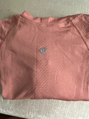 Lululemon Swiftly Short Sleeve Tech Shirt thumbnail 2
