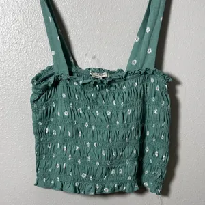 American Eagle Women Green Floral Smocked Crop Top‎ size XS thumbnail 2