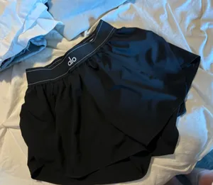 Alo Yoga shorts thumbnail 1