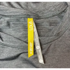 Lole Gray Long Sleeve Activewear Top Women’s Small Reflective thumbnail 3