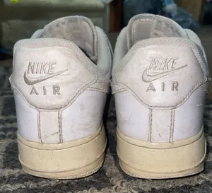Nike Air Force 1 Low Triple White Leather thumbnail 3