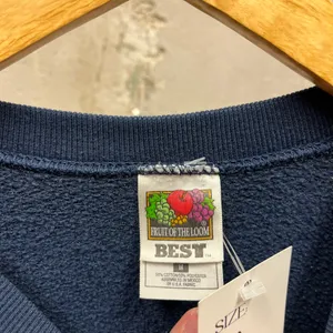 Fruit of the Loom Vintage 90s USA Navy Crest Logo Blue Unisex Fit Crewneck Sweatshirt Medium M thumbnail 3