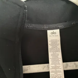 Alo Yoga Alosoft 1/2 Zip Rapid Pullover Black XS thumbnail 10