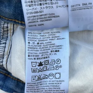 Levi’s High waisted Taper‎ jeans Size 25 thumbnail 9