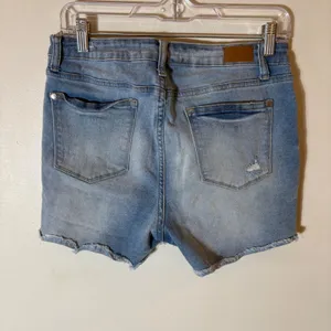 Judy Blue Distressed Denim Shorts Lace Trim Raw Hem Size 29‎ thumbnail 4