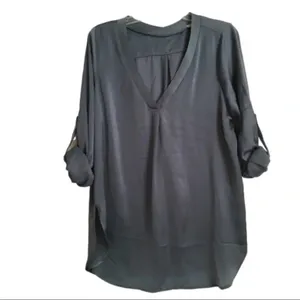Forever 21 Long Sleeves Sateen V-Neck Blouse Size M thumbnail 3