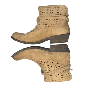 Billabong Womens Ankle Boots‎ Sz 8 Nico Dune Beige Braid Tassels Faux Suede Boho thumbnail 7