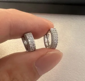 Huggie Small Hoop Earrings for Men Women Streetwear Hip Hop Unisex Style thumbnail 4