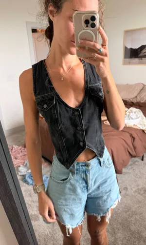 American Eagle Outfitters Top thumbnail 1