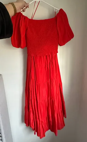 Red Two Piece Puffer Sleeve Dress thumbnail 1