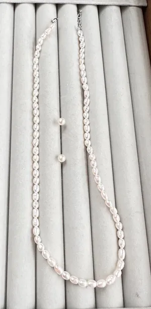 Brand new S925 baby freshwater pearls earrings and rice pearls necklace thumbnail 2