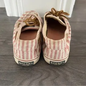 Sperry Boat Shoes Red and White Seer Sucker Stripe Leather Lace Up Preppy Size 7 thumbnail 4