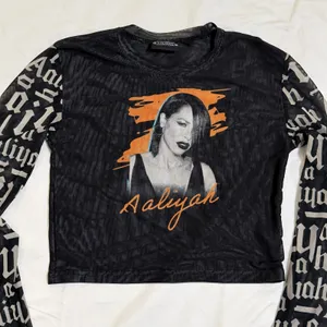 Aaliyah Mesh Long Sleeve Crop Top Black Graphic XS‎ (14-16) Y2K 90s Streetwear thumbnail 2
