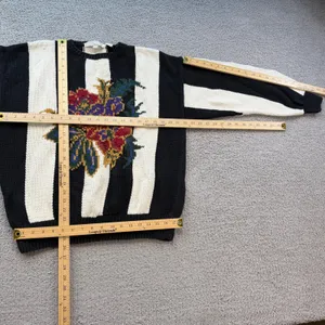 Vintage 90s Perry Ellis Hand Knit Floral Striped Cotton Sweater Black Cream L thumbnail 4