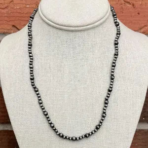 Delicate Graduated Navajo Style Pearl Necklace thumbnail 1