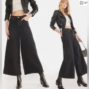Free People We‎ The Free Lanry Super Wide Leg Crop Jeans Sz 29 Night Sky Black thumbnail 2