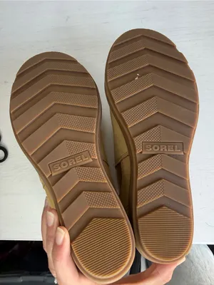 Sorel Evie II chelsea boot tan Sz 7 EUC thumbnail 3